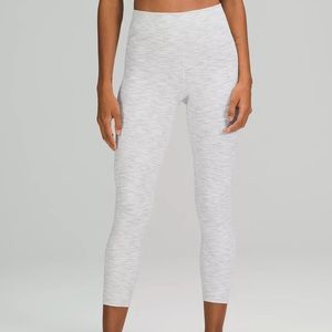 Lululemon Grey Wunder Under Leggings. 23” Length.